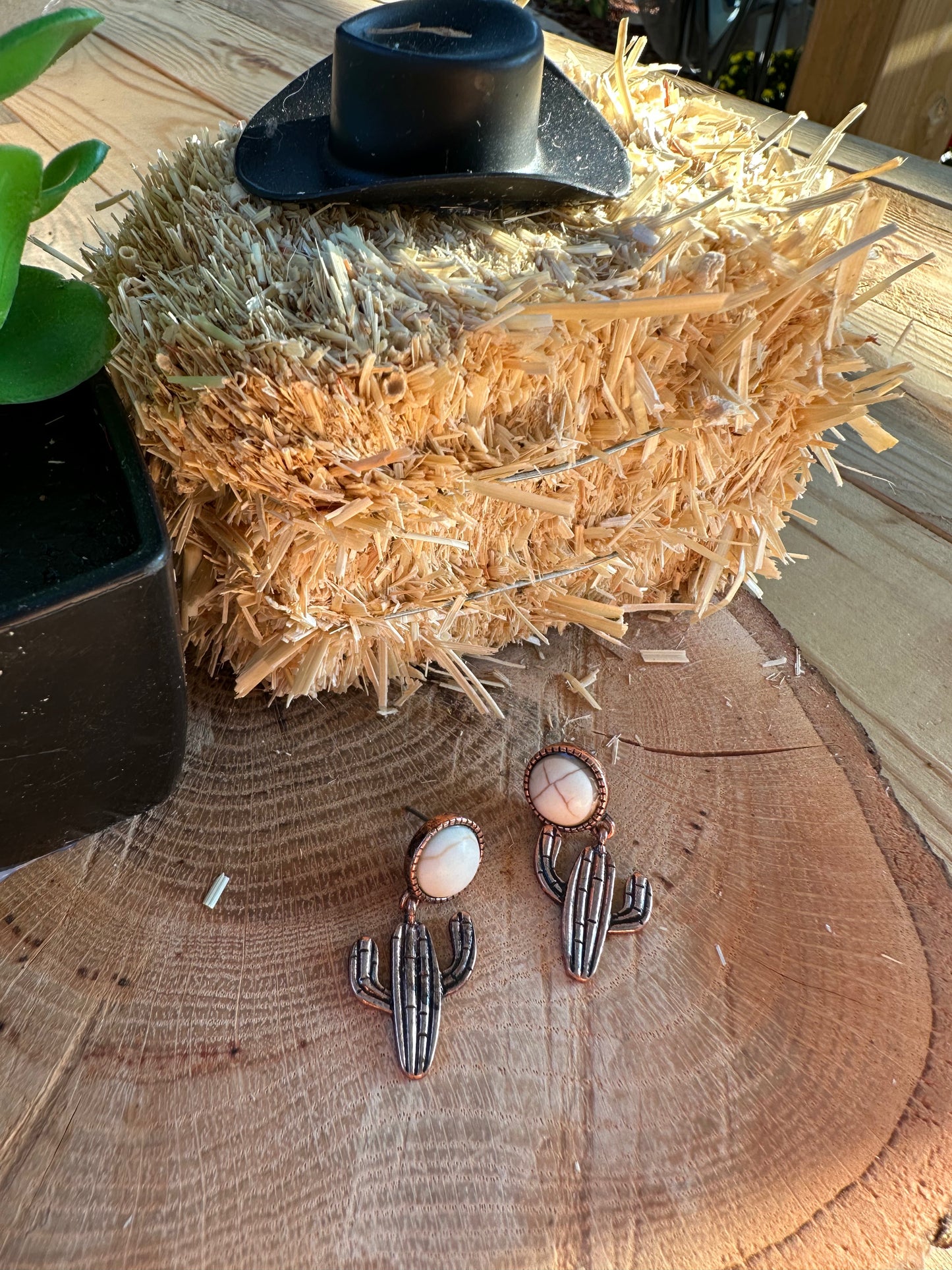 Nopalito Stone Earring