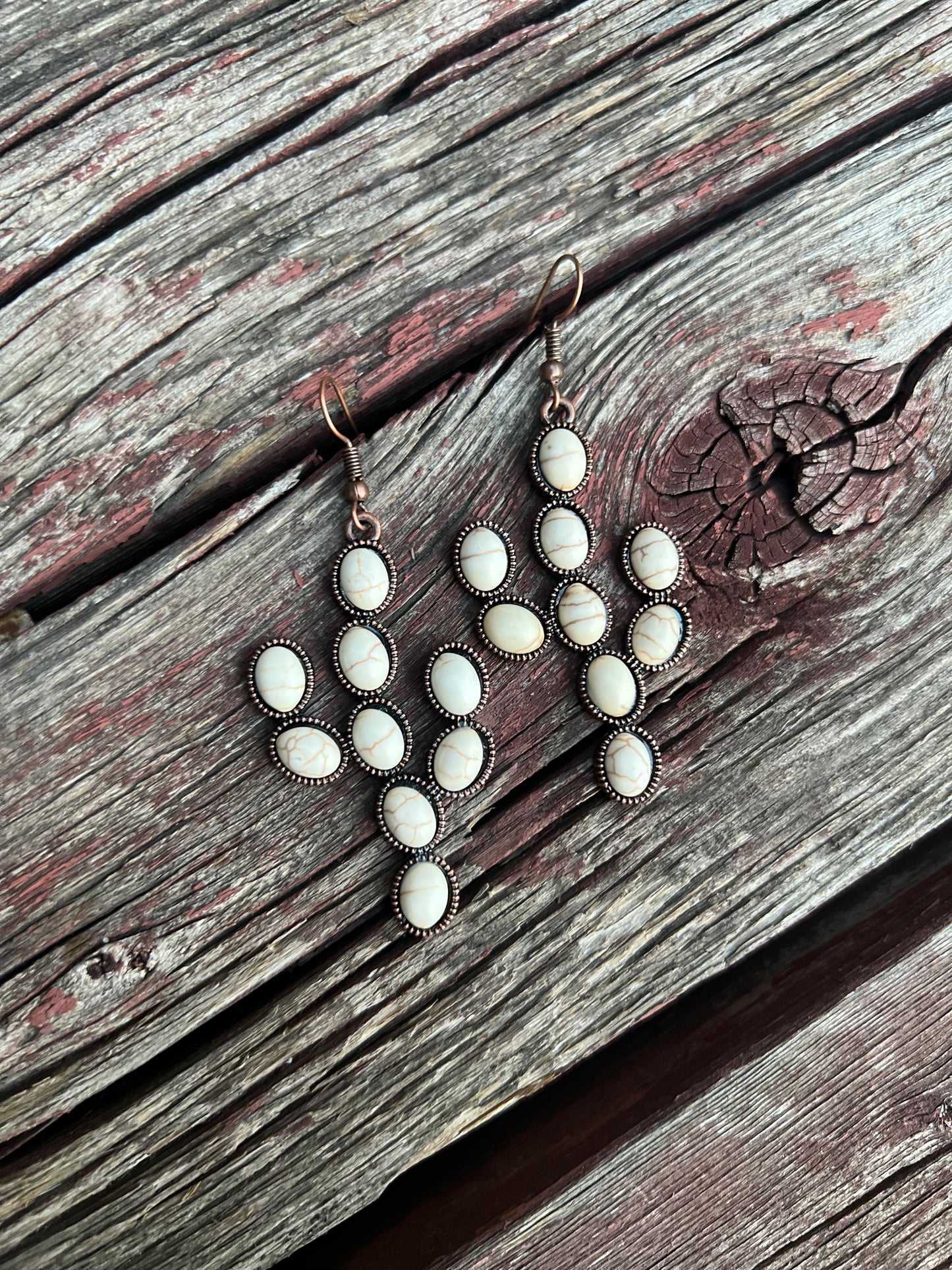Nopalito Earrings (Ivory)
