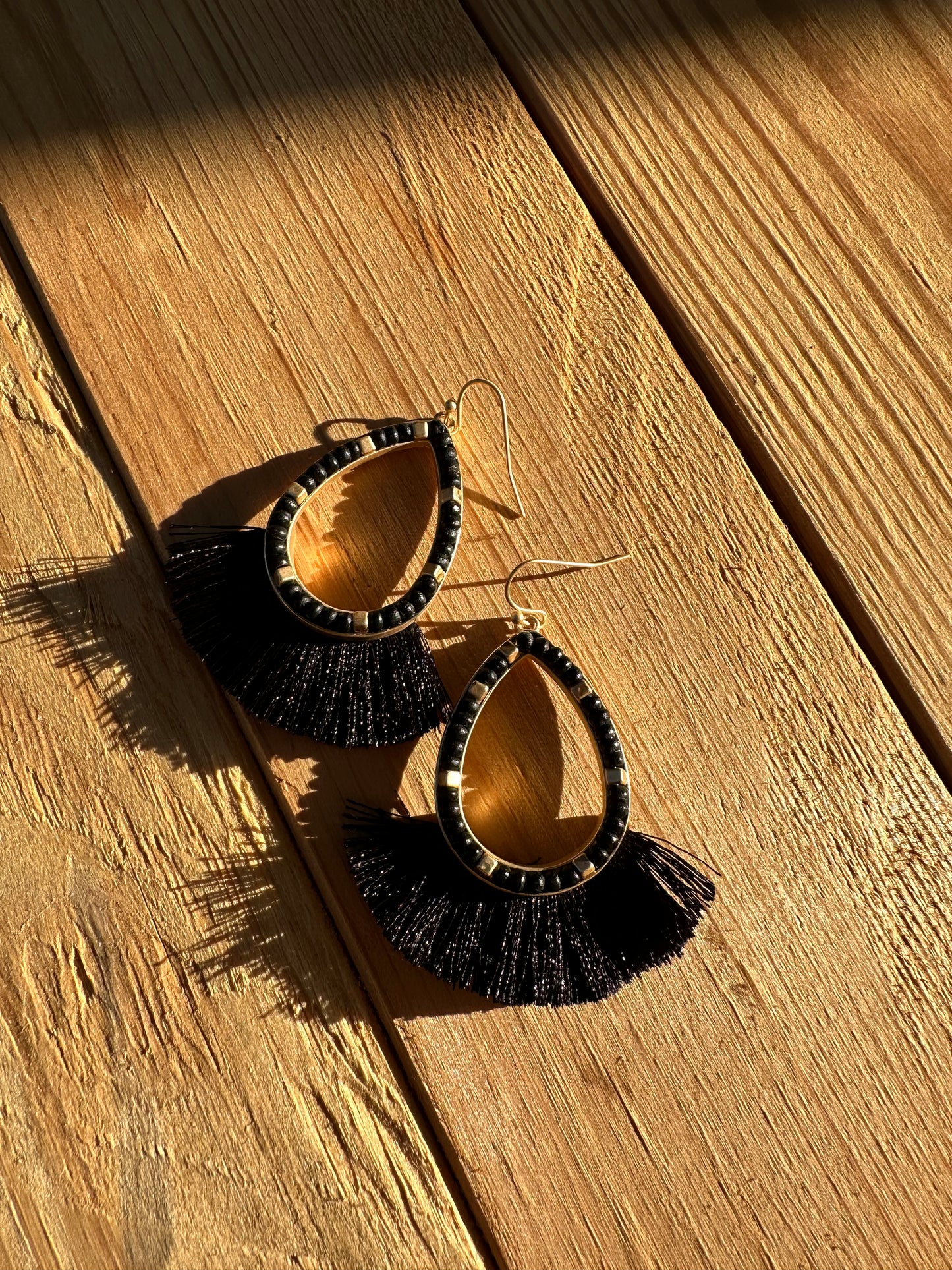 Mayte Earrings (Black)